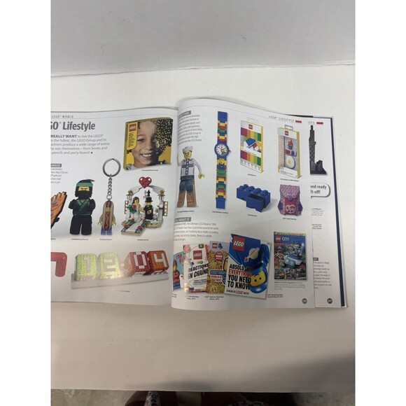 The LEGO Book New Edition With Exclusive LEGO Brick Written by Daniel Lipkowitz - Picture 4 of 6